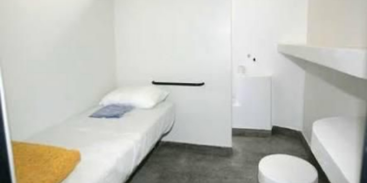 Chefe do PCC em presídio federal vai ficar em cela de 7 m² com isolamento rígido e quarentena