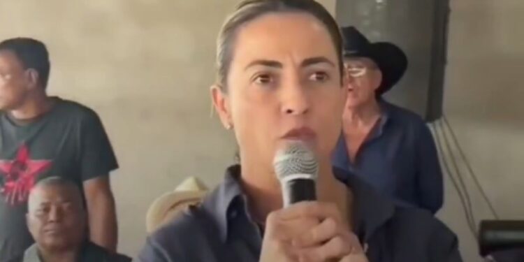 Soraya Thronicke declara apoio à reeleição de Lula e diz que presidente a deixou 'de queixo caído'