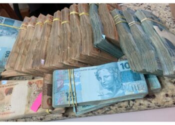 Polícia apreende reais, dólares, euros e até moeda da África do Sul em 2ª fase de operação contra lavagem ligada ao PCC