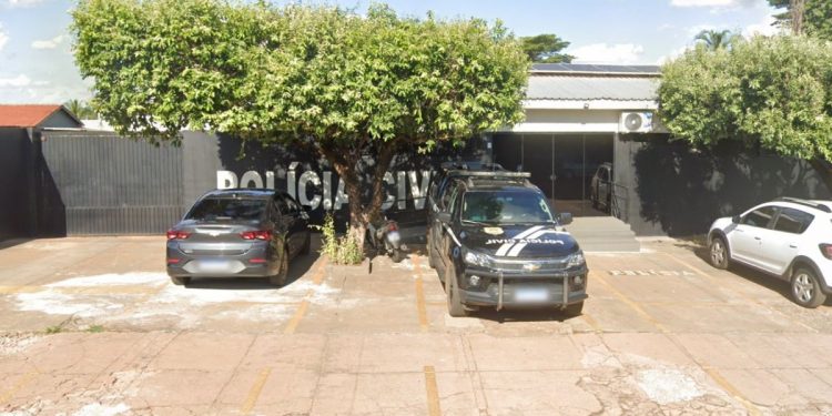 Com bebê no colo, mulher pede socorro em praça de pedágio após ser agredida pelo marido dentro de carreta em MS